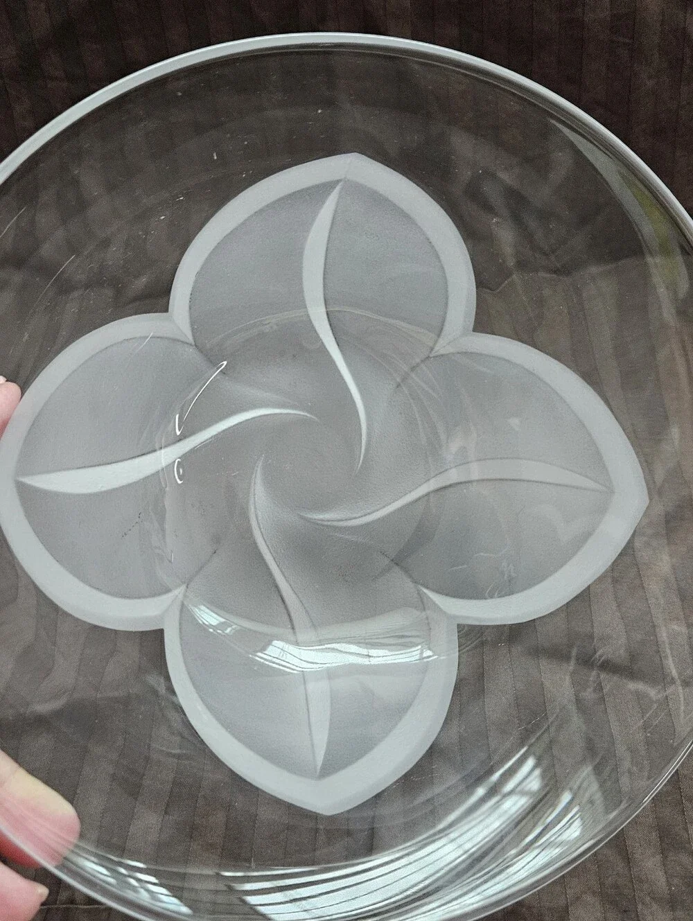 Vintage J.D. Durand Florence Crystal Clear 9” Serving Bowl Satin Petal Pattern